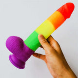 Erodit Regenbogendildo – Pride LGBTQIA+ Farben Dildo (4 Größen)